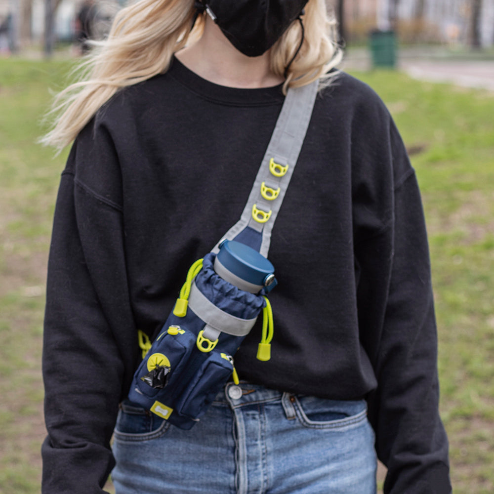 BUILT New York Sling obal na lahev navy lime