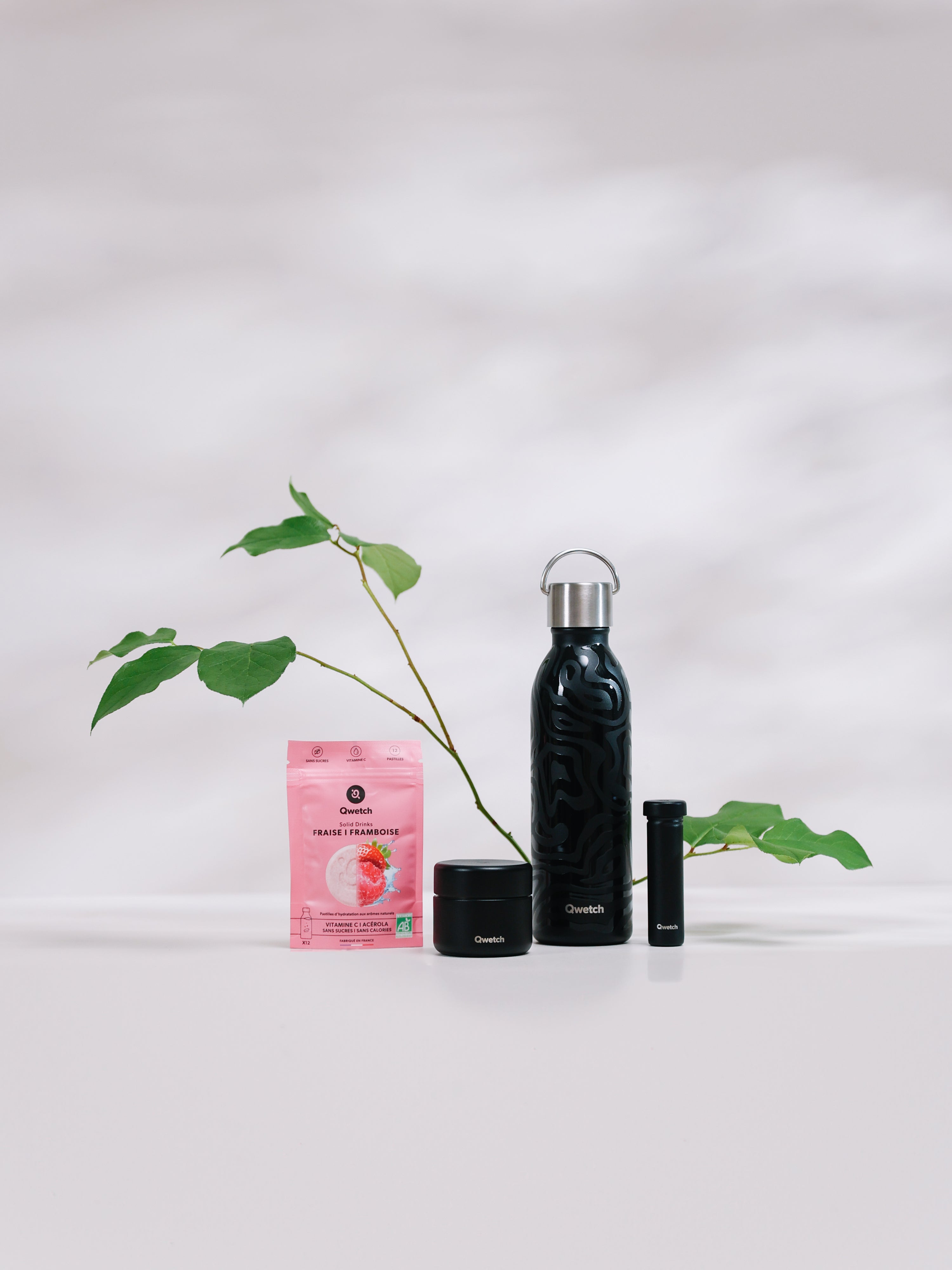 Qwetch Active Camo Noir termoláhev 600 ml černá nerez