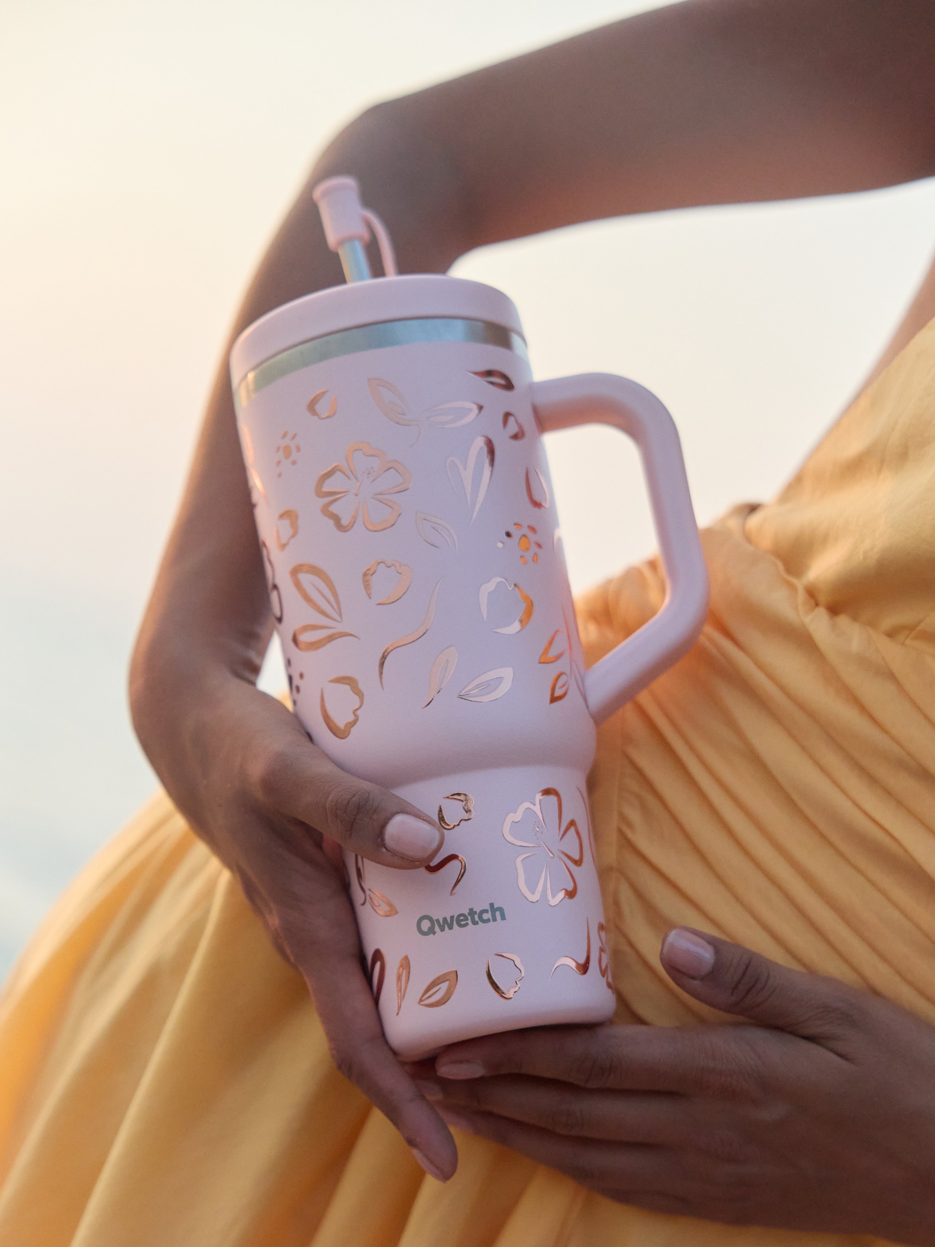 Qwetch Moani Travel Cup termohrnek 900 ml růžová