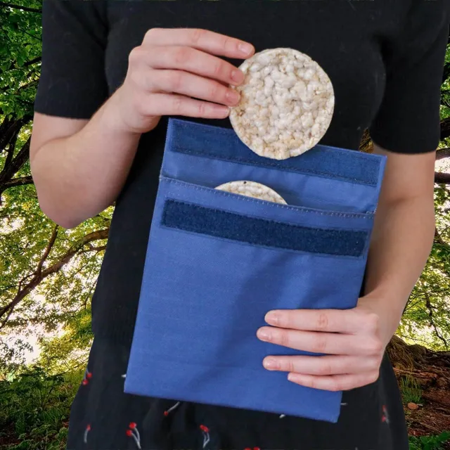 Yumbox sáček na svačinu izolovaný Sharks Blue