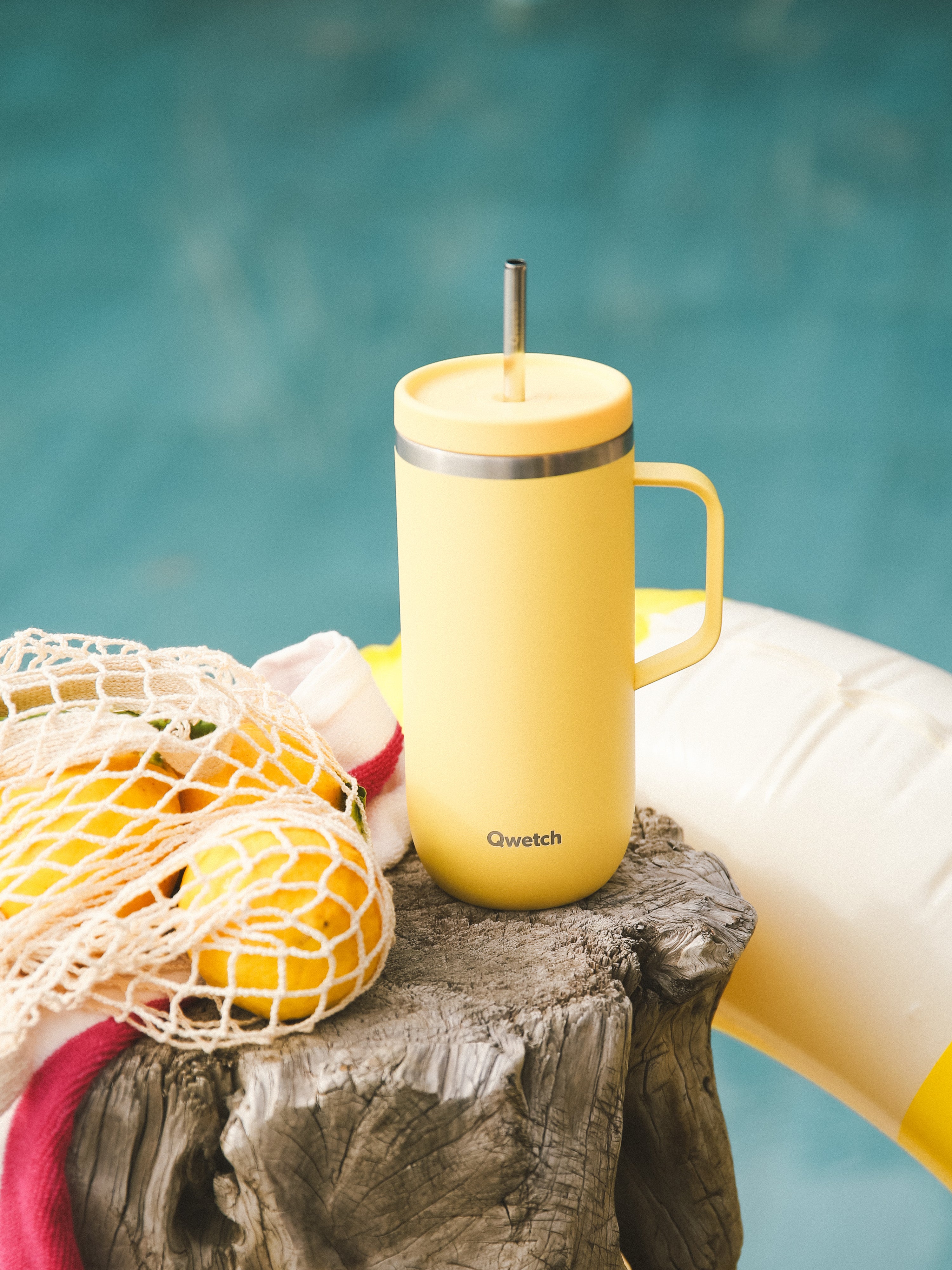 Qwetch Cold Cup termohrnek 600 ml pastel citron s brčkem