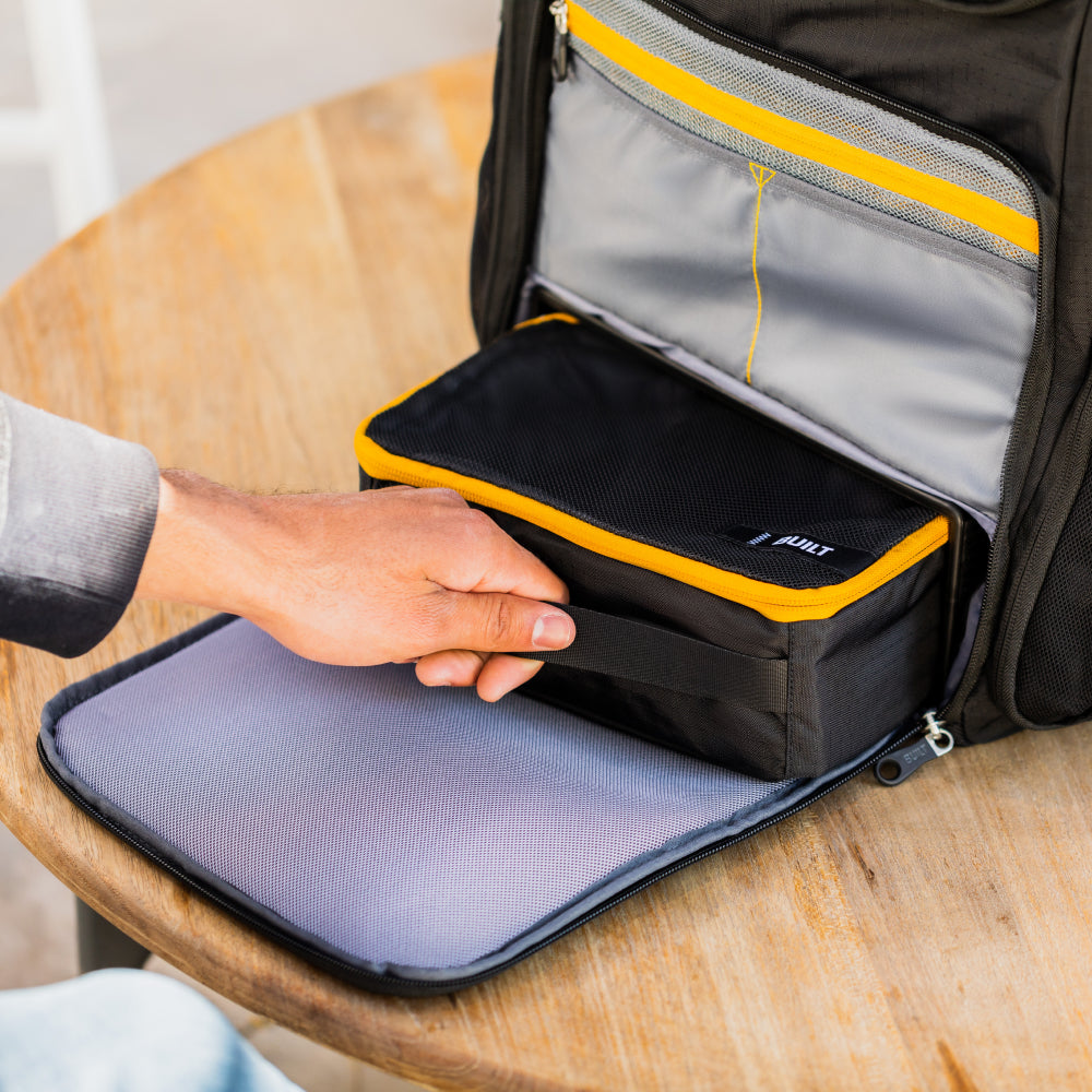 BUILT New York All-In batoh černý na 16″ notebook