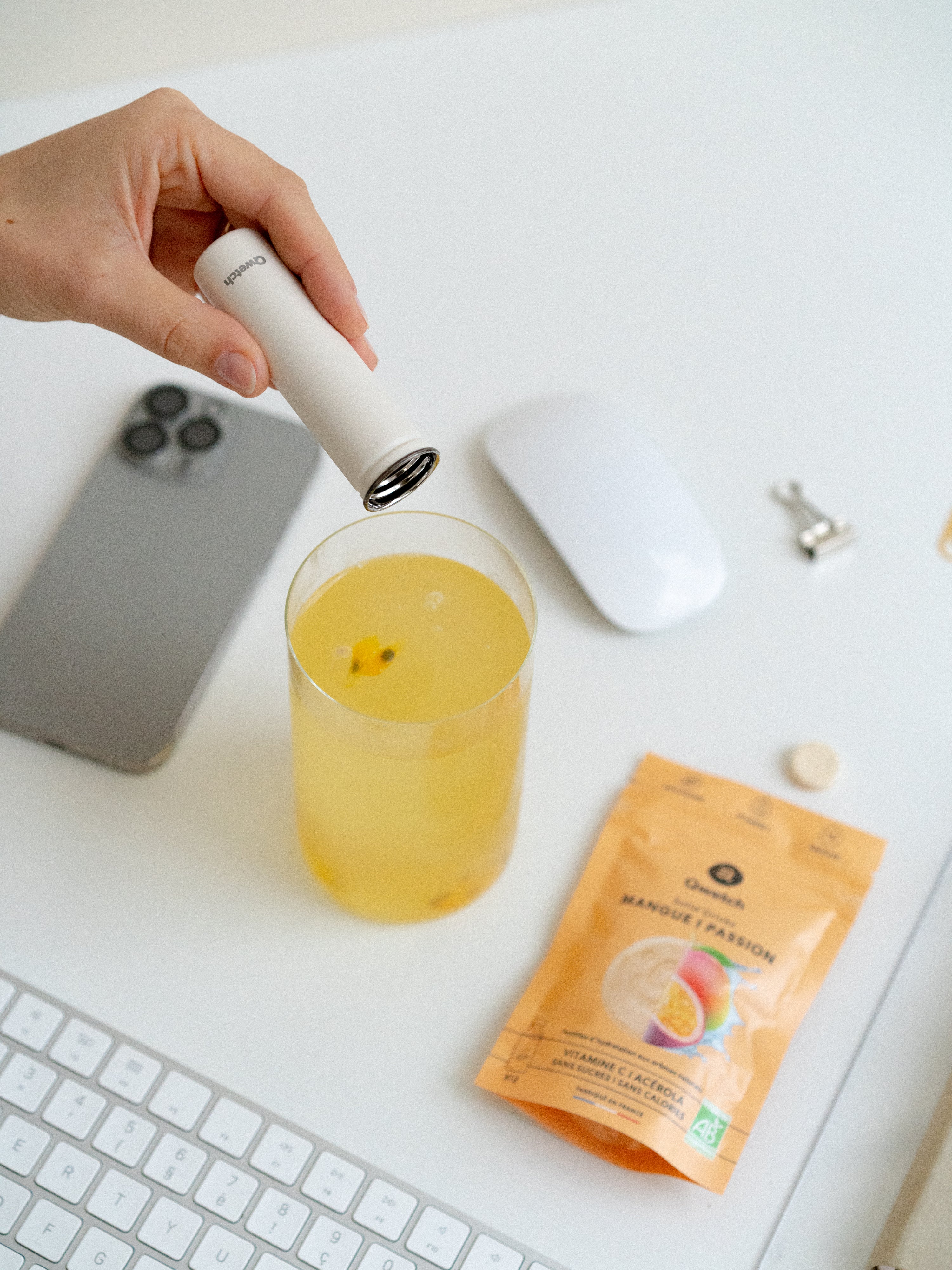Qwetch Solid Drinks pastilky mango marakuja Pocket Tube