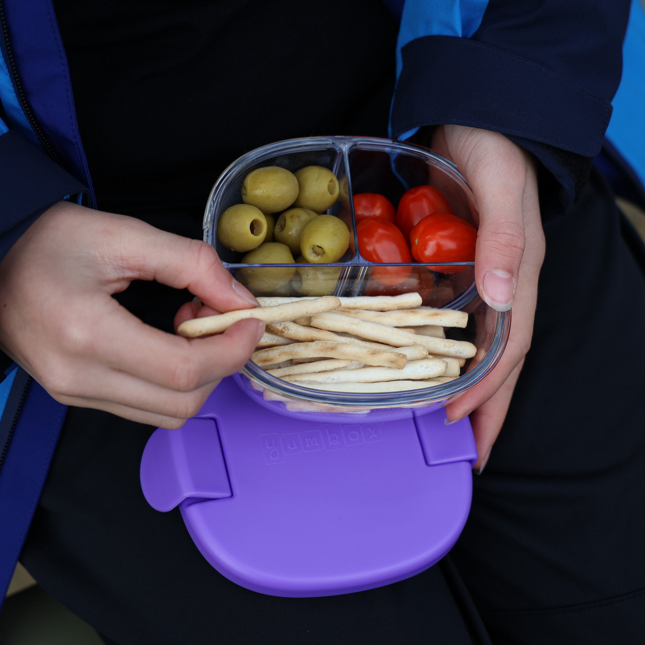 Yumbox Snack miska 3 přihrádky fialová s víčkem