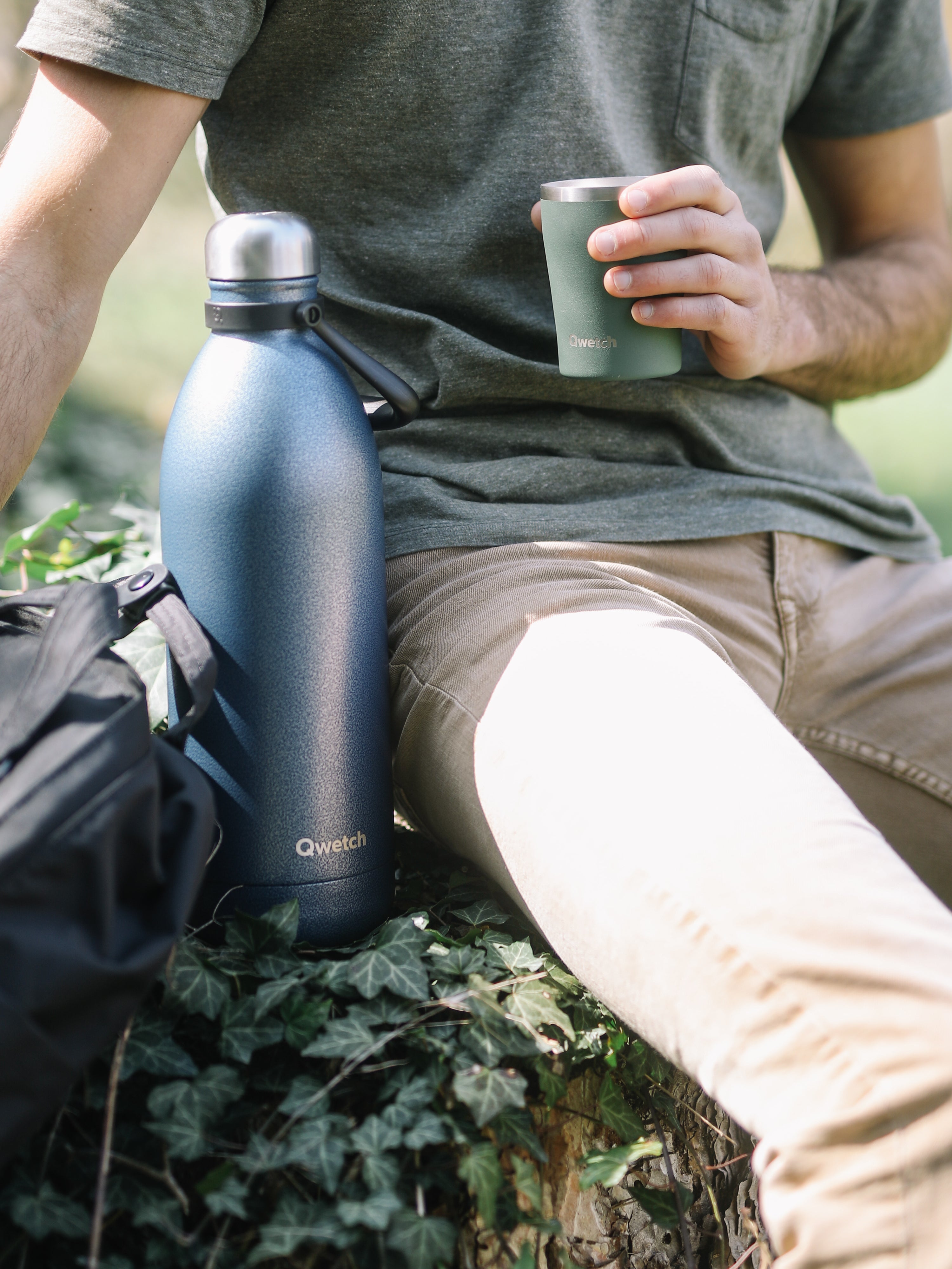 Qwetch Titan Roc termoska 1,5 l modrá odolná