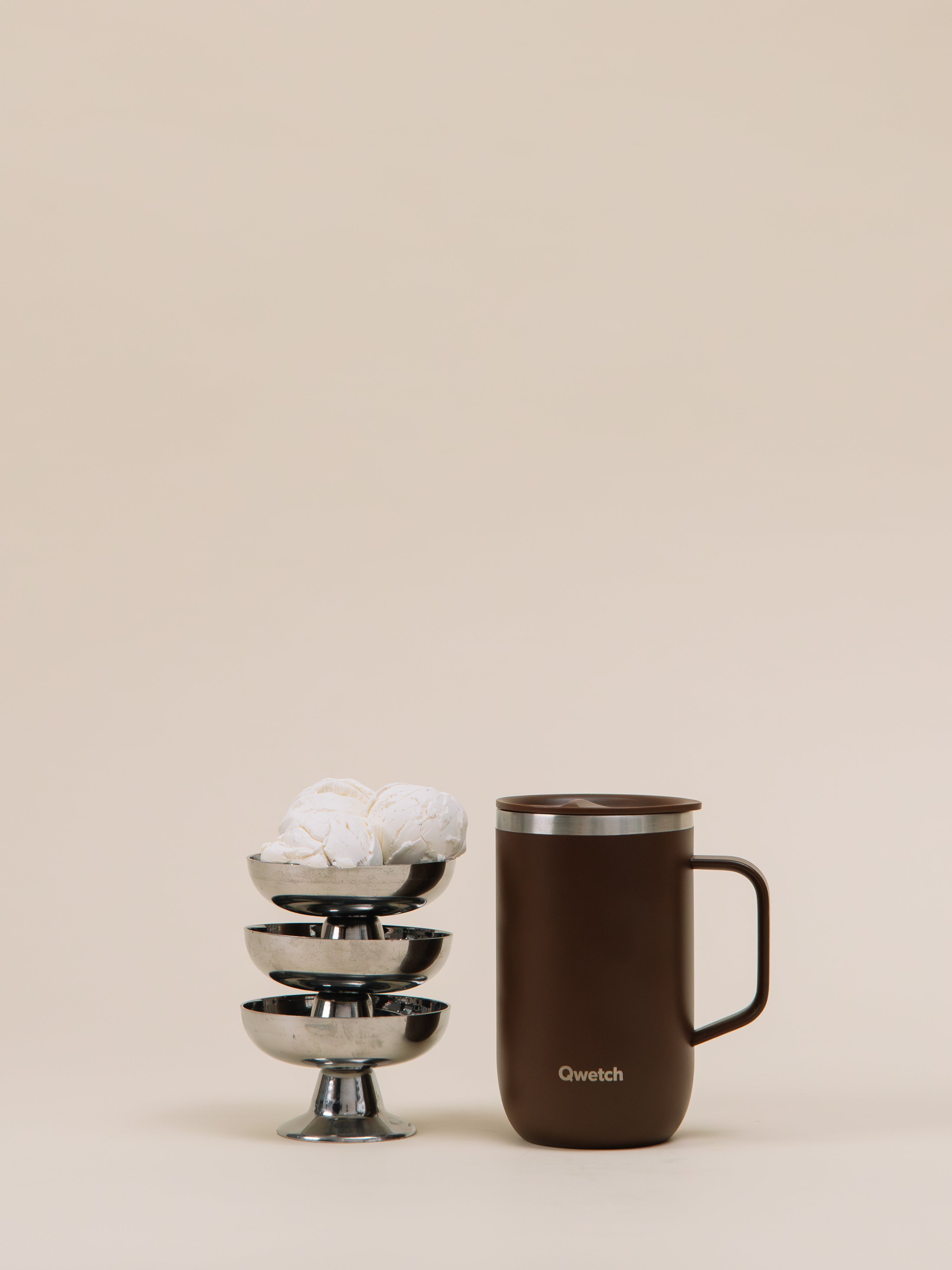 Qwetch Matt Chocolat tisanière termohrnek 470 ml sítko