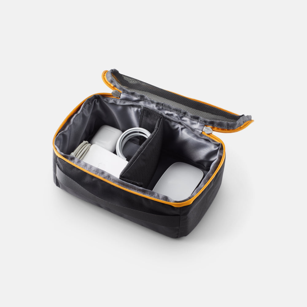 BUILT New York All-In batoh černý na 16″ notebook