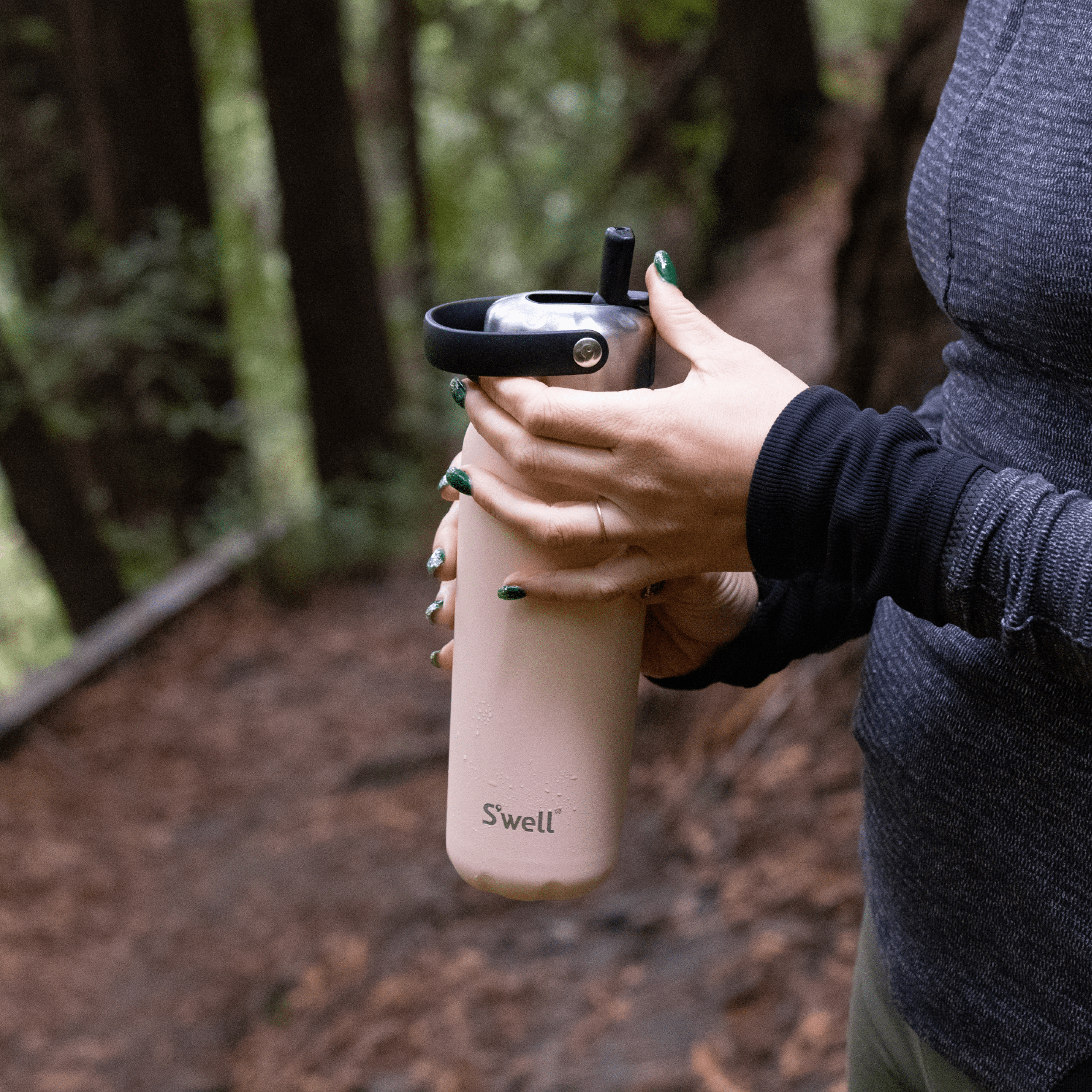 S'well Explorer termo láhev 710 ml s brčkem korálová