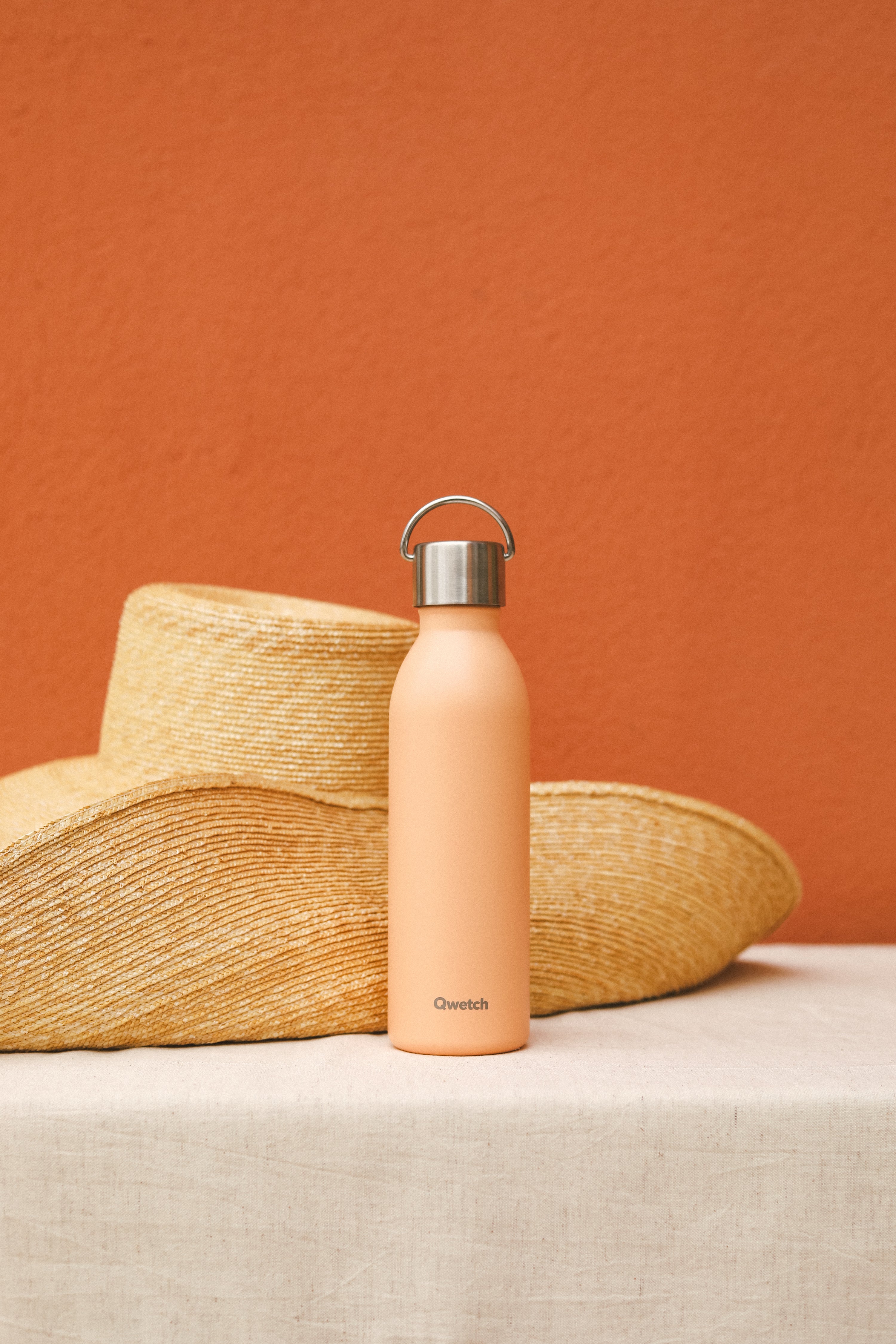 Qwetch Active Pastel Abricot termoláhev 350 ml meruňková